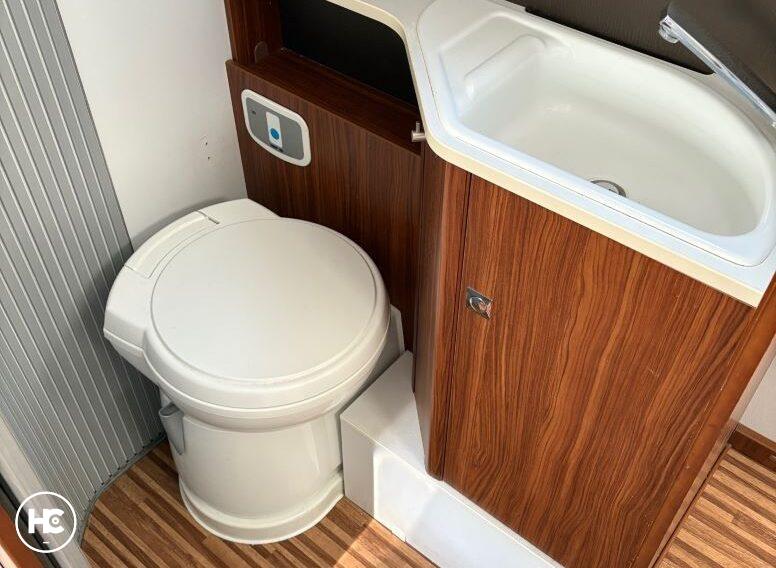 havre caravano adria coral supreme sct thupmbnail image 